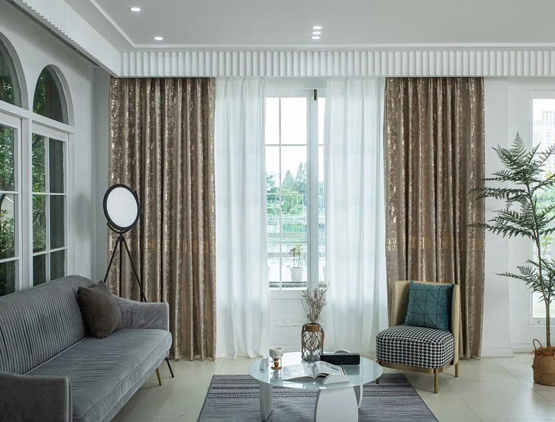 Голландська оксамитова штора з візерунком з пір'я та золотою фольгою